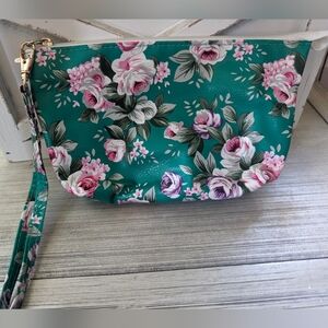 Wristlet cosmetic bag floral senegence